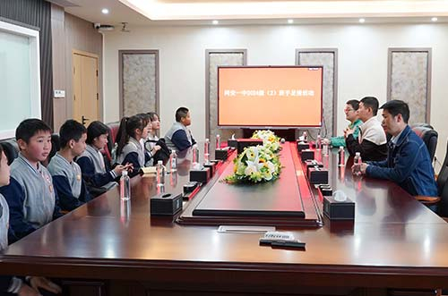 匠心鑄造新能，聚力啟迪未來！邁貝特攜手青少年探索綠色智造工廠