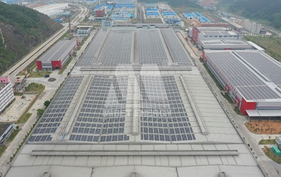 南平太陽(yáng)電纜廠區(qū)屋頂彩鋼瓦光伏支架系統(tǒng)